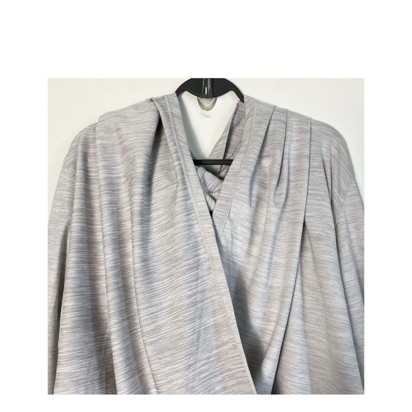 Zyia Heather Grey Crossover Shawl Wrap Long Sleeve Thumbhole Top Yoga Stretch - Picture 2 of 4